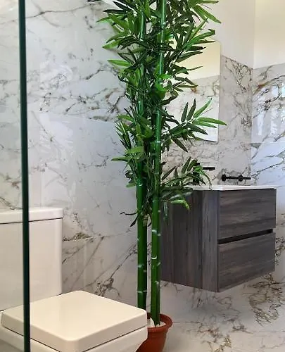 5* Lahcene Apartament Alicante
